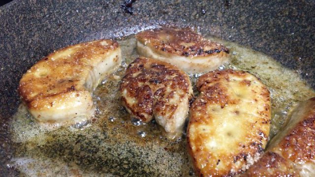 #フォアグラ 
焼いてます。

catering service

ビュッフェによるパーティーは
今暫く難しいかもしれませんね。

フルコースのケータリングも大変好評を頂いております。
シェフがお伺いし、現地で調理を致します、
調理施設が無い施設でも対応出来るメニューとノウハウがあります！

#五反田 #荏原#不動前#戸越銀座 
#food #espritandco #catering #cateringservices#party #partyfood 
#エスプリ #エスプリアンドコー #ケータリング #ケータリングサービス
#ケータリング東京  #シェフ派遣 
#ウェディング #フルコース #五反田グルメ 
#wedding #武蔵小山グルメ 
#フードコーディネーター#不動前グルメ 
#コロナフードアクション
